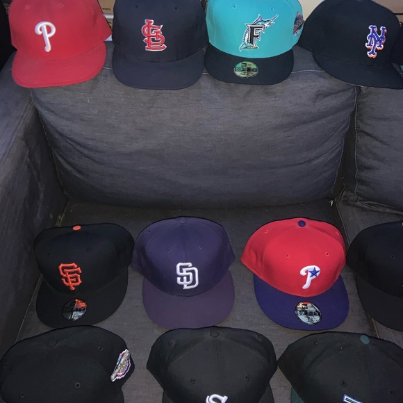 I have 19 brand new/ worn once fitted hats sized 7 3/4 inches or 61.5 cm - Picture 4 of 6